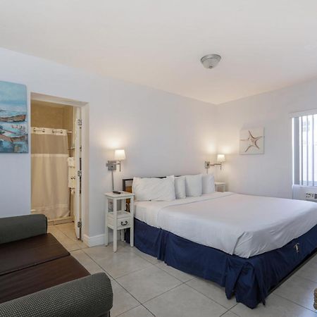 Hollywood Broadwalk Oceanside Hotel Esterno foto